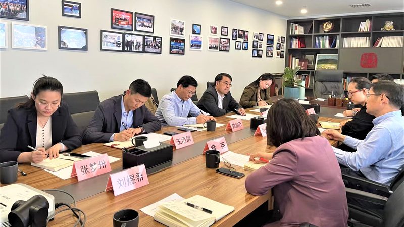 在选择ISO认证咨询机构时，要关注以下几点：